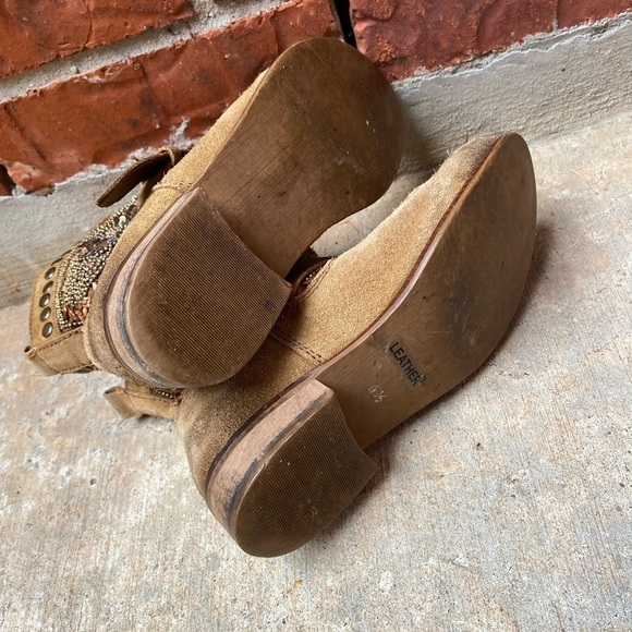 Naughty Monkey Womens 6.5 Boho Tan Suede Beaded Ankle Western Boots - Picture 8 of 9